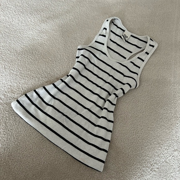 TNA Aritzia striped tank top - Picture 7 of 8